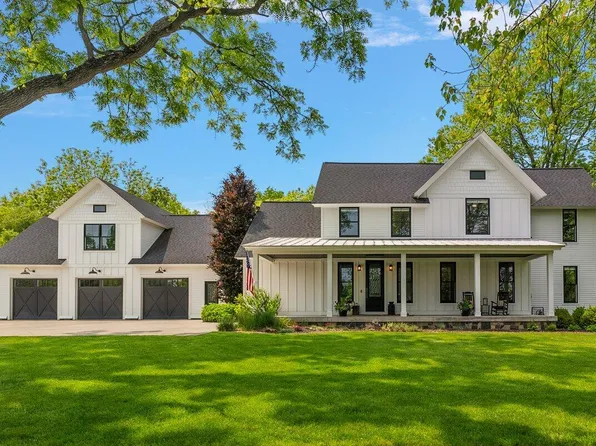 2582 Three Mile Rd NE, Grand Rapids, MI 49525