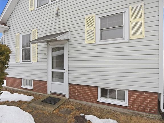 4th image of 144 Laurens St