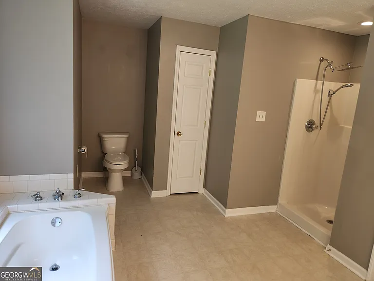 1077 Moran Lake Rd NE — Photo 13