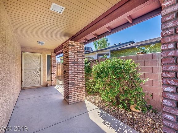 3rd image of 7725 Blackbird Ave