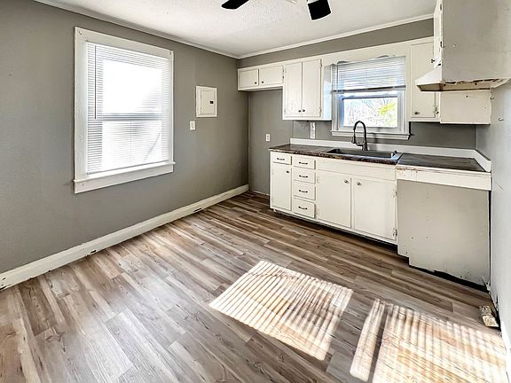 3rd image of 844 Dry Fork Rd