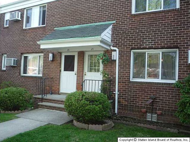 1st image of 26 Stratford Ave #B