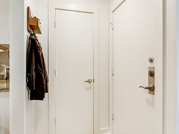 3rd image of 4777 Cedar Springs Rd APT 7P