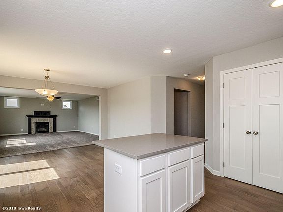 4th image of 675 NE Wilden Dr