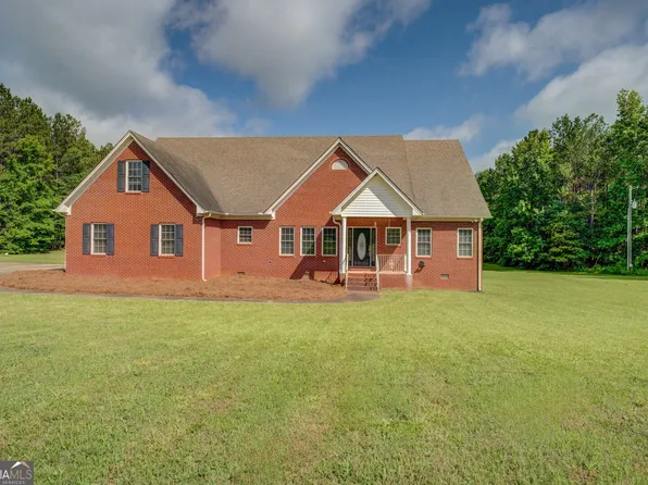 172 Lakeview Dr, Newborn, GA 30056
