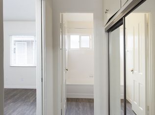 Ocean Beach: Cottage Style One Bedroom w/ Garage and Washer/Dryer Combo!, San Diego, CA 92107