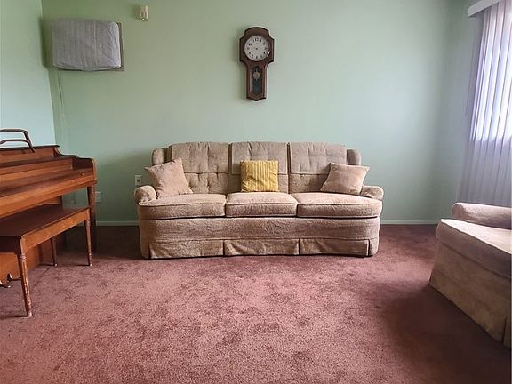 5th image of 4819 Vanguard Ave