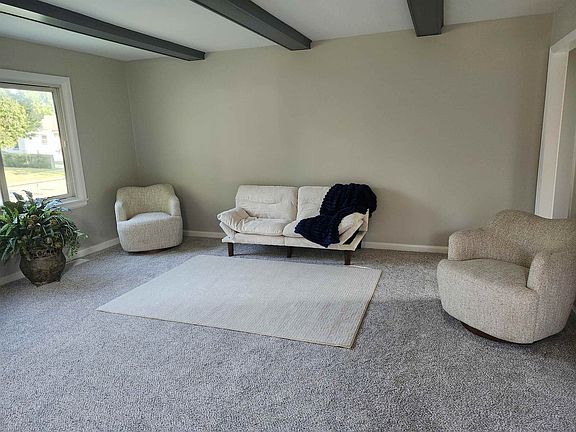 2nd image of 2109 S Ellis St