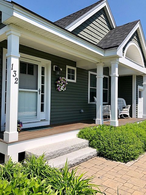 2nd image of 132 Portsmouth Ave