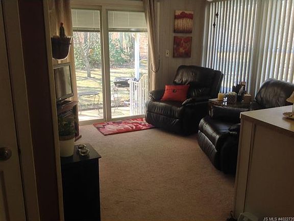 5th image of 1685 Mount Everest Ln