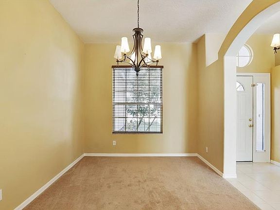 5th image of 10101 Bennington Dr