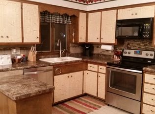 406 Axel Ave W, Grove City, MN 56243