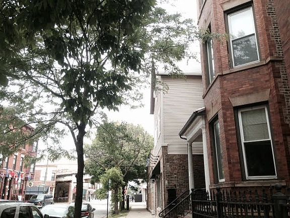 5th image of 3347 N Sheffield Ave #1