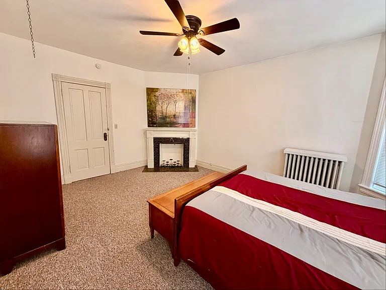 336 W 9th St #2F — Photo 11