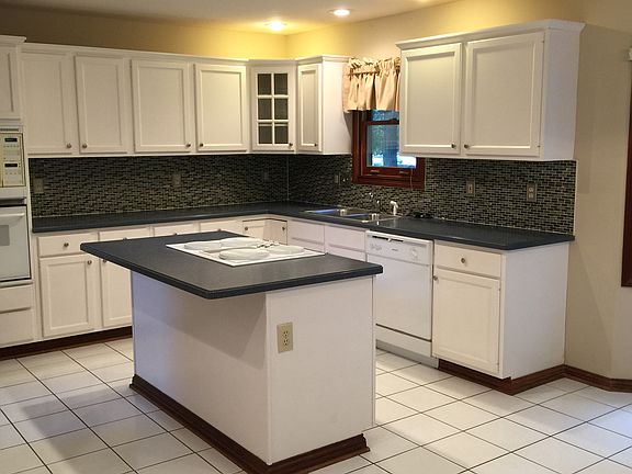 5th image of 615 Timberview Dr