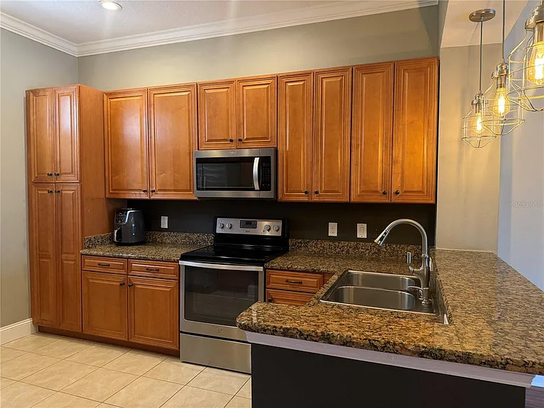 2208 Soho Bay Ct — Photo 2