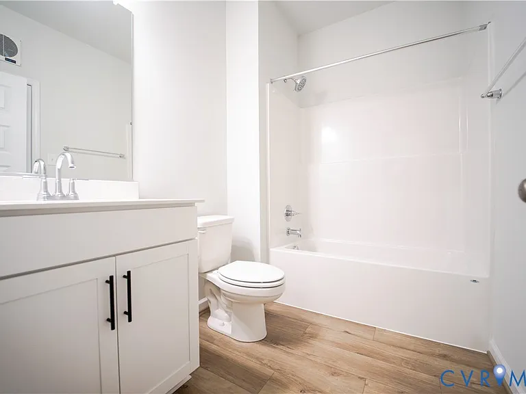 212 Avenda Ln — Photo 24