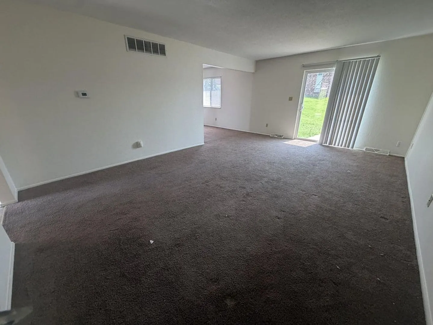 2 bedrooms and 1.5 bathrooms — Photo 3