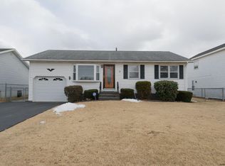 5 Ballina St, Troy, NY 12180