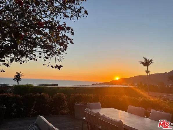 17763 Sabbiadoro Way, Pacific Palisades, CA 90272