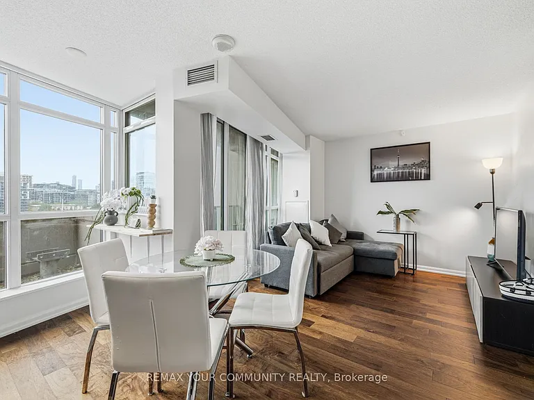 209 Fort York Blvd #962 — Photo 11