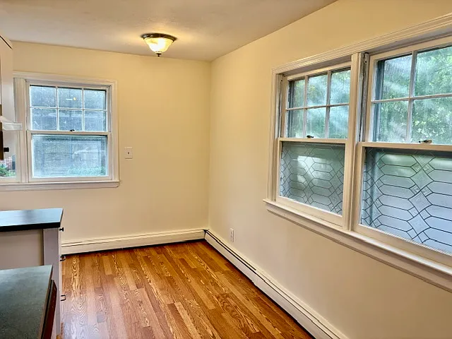 Kitchen Dining Area