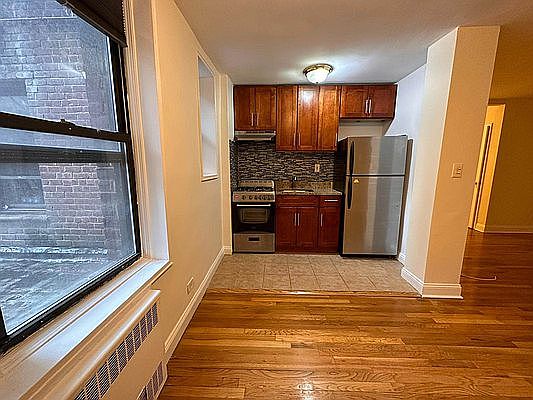 4th image of 83-43 118th St #1R