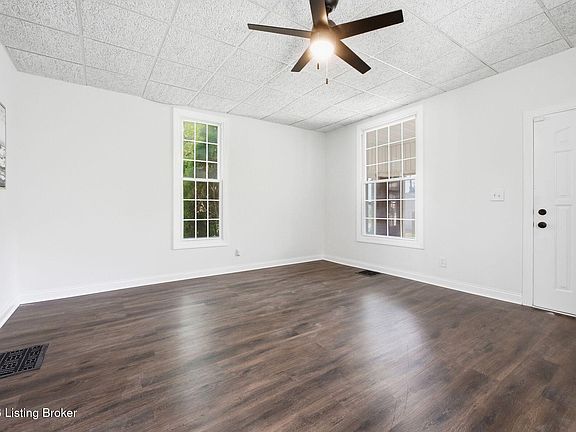 3rd image of 1126 Myrtle Ave