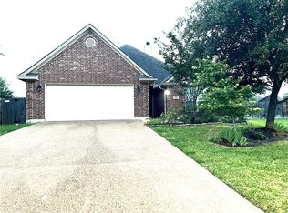 118 Walcourt Loop, College Station, TX 77845