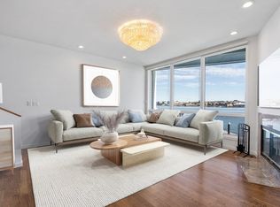 17 Constellation Wharf #17, Charlestown, MA 02129