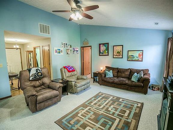4th image of 616 Braxton Dr N