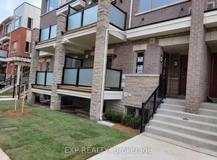 240 Lagerfeld Dr #6, Brampton, ON L7A 3Z1