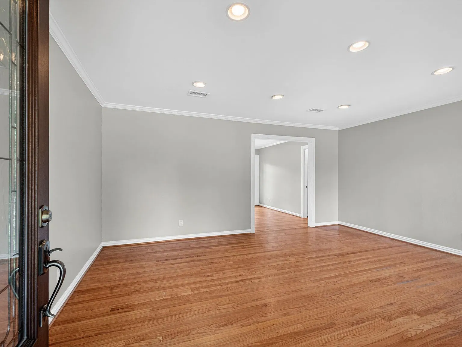 2 bed, 2.0 bath, 1395 sqft, $2,900 — Photo 3