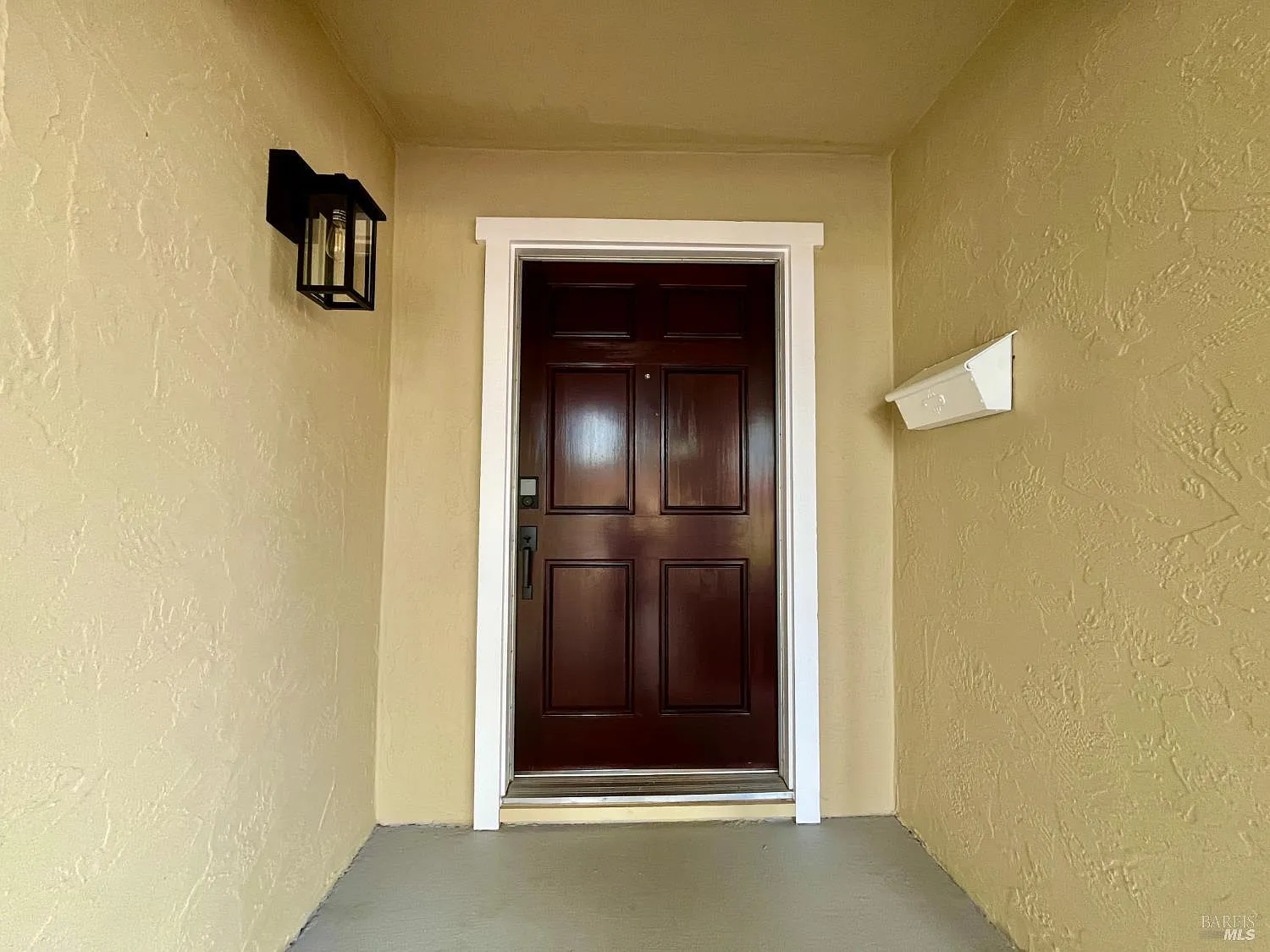 3 bed, 1463 sqft, $4,200 — Photo 3