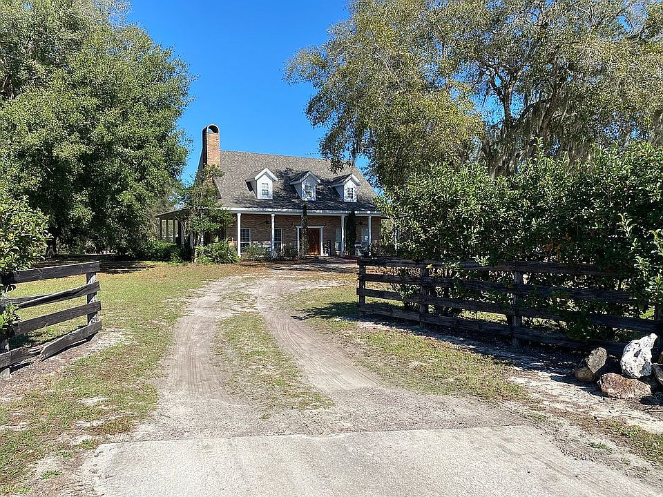 Fenced driveway