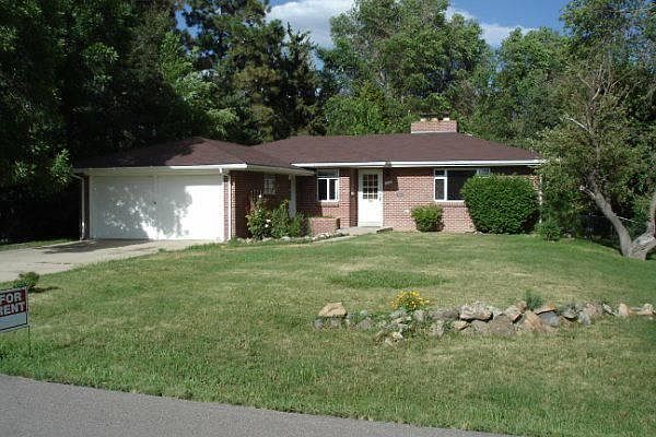 2nd image of 3560 Everett St