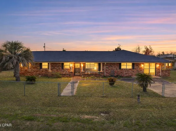 905 E 12th St, Lynn Haven, FL 32444