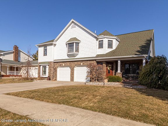 4th image of 804 W Amesbury Dr