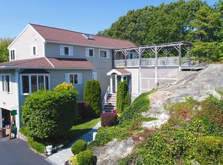 27 Surrey Rd, Winchester, MA 01890