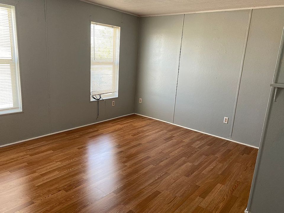 1141 Pioche St, Pahrump, NV 89048 Zillow