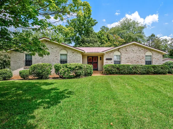 1118 Trinity Dr, Murfreesboro, TN 37129