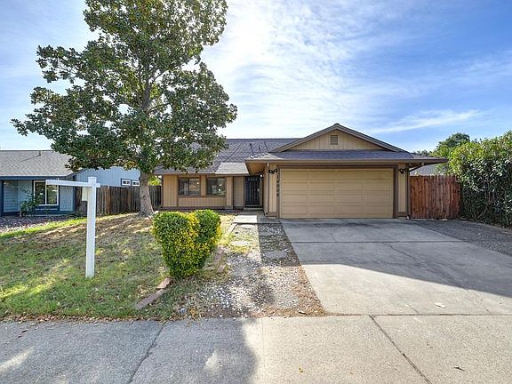 2nd image of 10008 Cordova Glen Ct