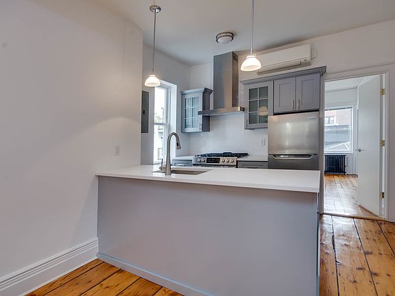 4th image of 11 Dean St #3
