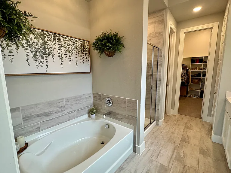 711 Markham Dr — Photo 21