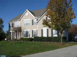 15 Overlook Cir, Phoenixville, PA 19460
