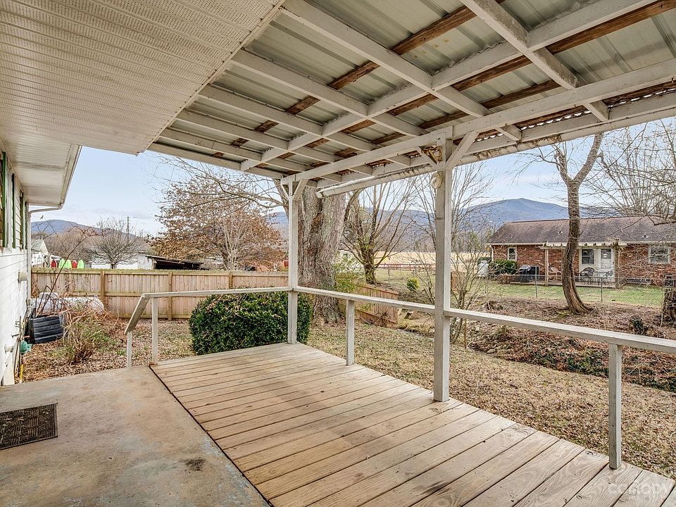 107 Brookside Ct, Waynesville, NC 28786 Zillow