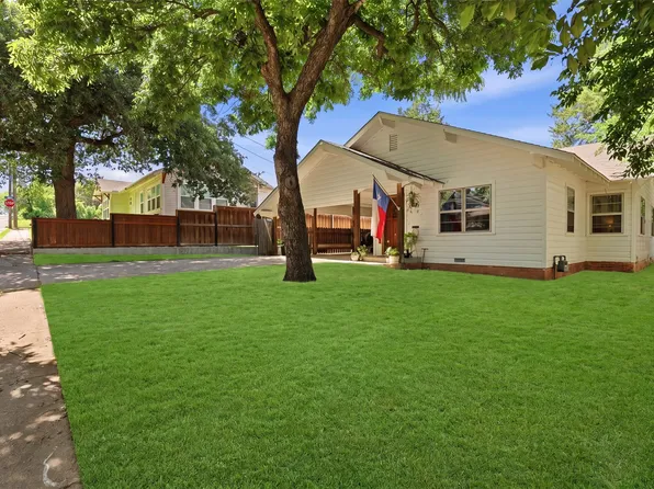 208 W Couts St, Weatherford, TX 76086