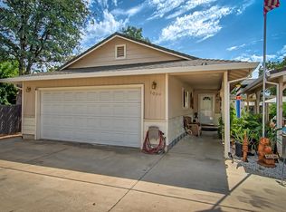 1039 Deodar Way, Redding, CA 96003