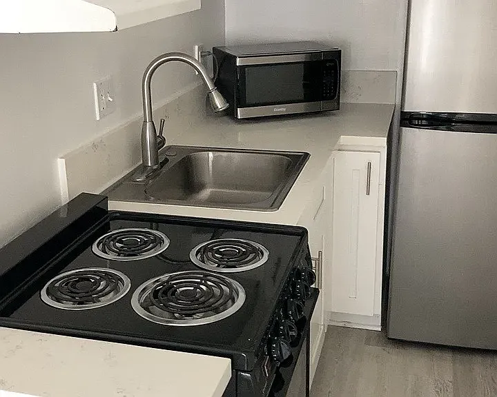 1428 Kelton Ave #301 — Photo 6