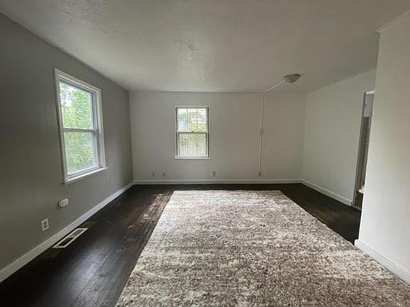 4th image of 1612 N Adams St
